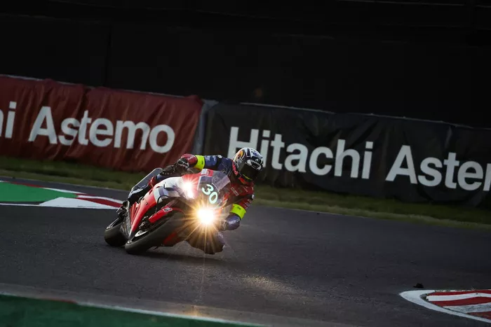 #30 チームHRCと日本郵便