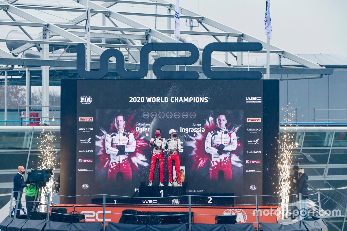 Podio: Sébastien Ogier, Julien Ingrassia, Toyota Gazoo Racing WRT Toyota Yaris WRC