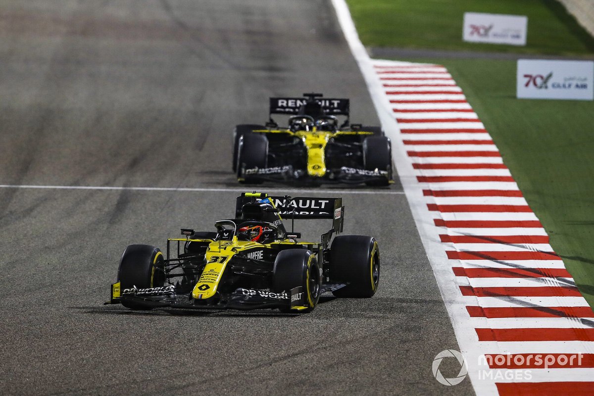 Esteban Ocon, Renault F1 Team R.S.20, Daniel Ricciardo, Renault F1 Team R.S.20
