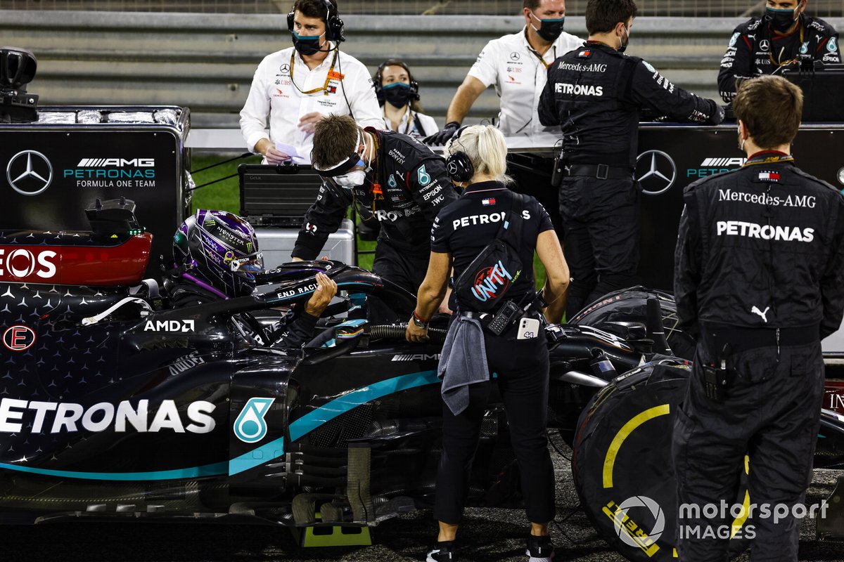 Más carreras consecutivas (265): Lewis Hamilton, Mercedes-AMG F1 (Australia 2007-Bahrein 2020)
