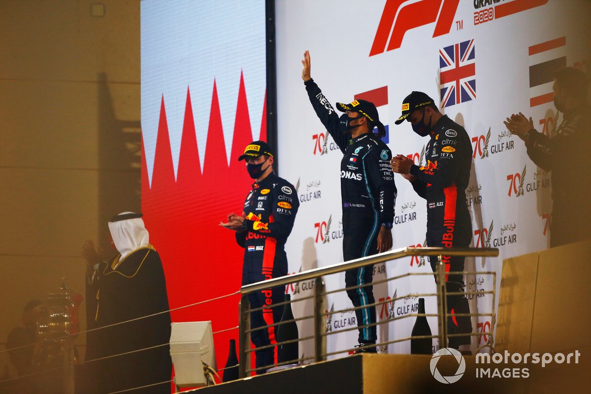 Bahreïn - Podium : Lewis Hamilton, Max Verstappen, Alex Albon