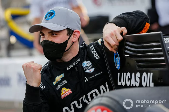 Ganador de la pole Patricio O'Ward, Arrow McLaren SP Chevrolet