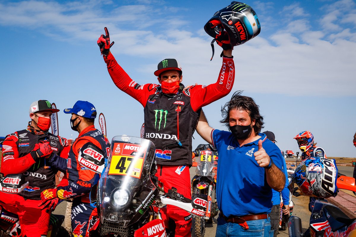 #47 Monster Energy Honda Team: Kevin Benavides, David Castera, Direttore della Dakar Rally