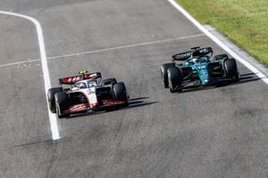 Nico Hulkenberg, Haas VF-23, lucha con Lance Stroll, Aston Martin AMR23
