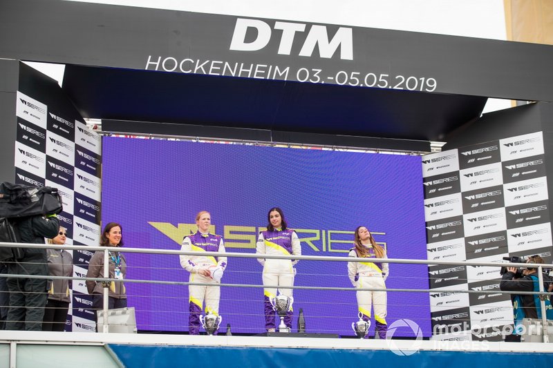 Alice Powell, Jamie Chadwick, and Marta Garcia, on the podium
