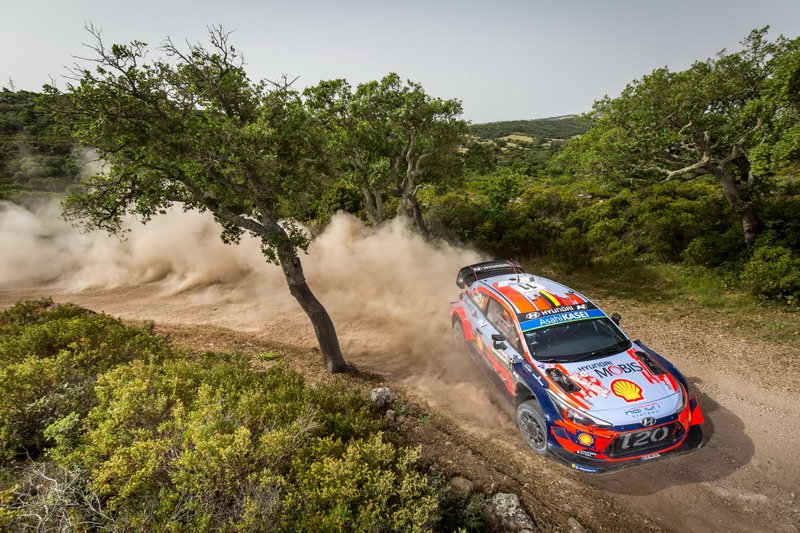 Thierry Neuville, Nicolas Gilsoul, Hyundai Motorsport Hyundai i20 Coupe WRC