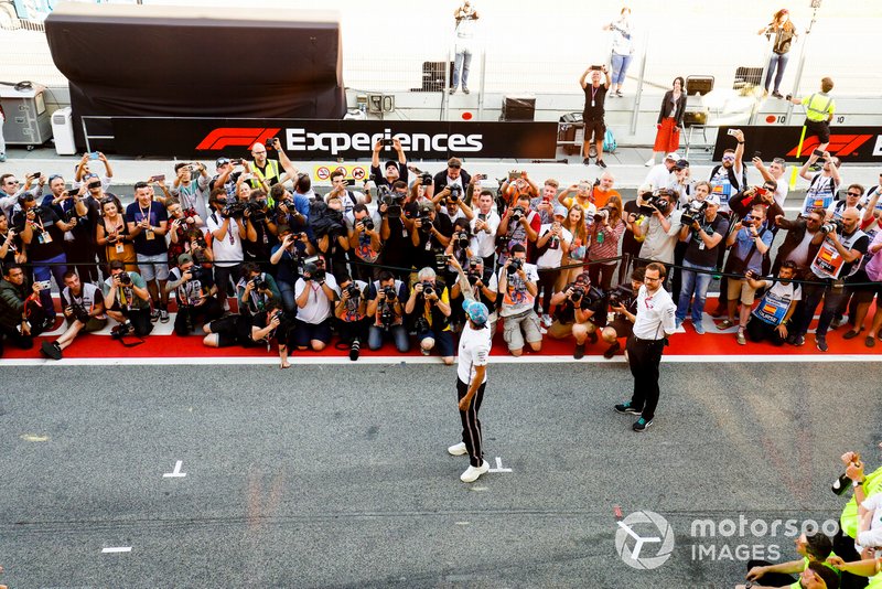 Lewis Hamilton, Mercedes AMG F1, 1st position, celebrates with his team after the race