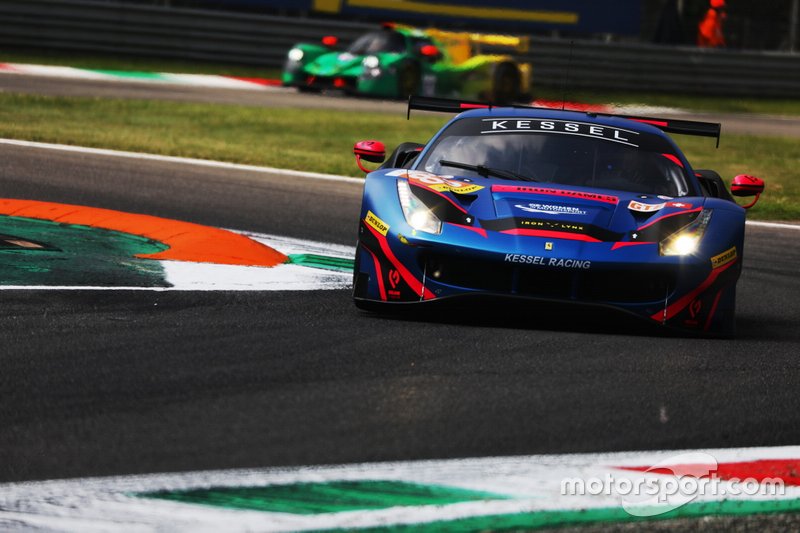 #83 Kessel Racing Ferrari F488 GTE: Manuela Gostner, Rahel Frey, Michelle Gatting