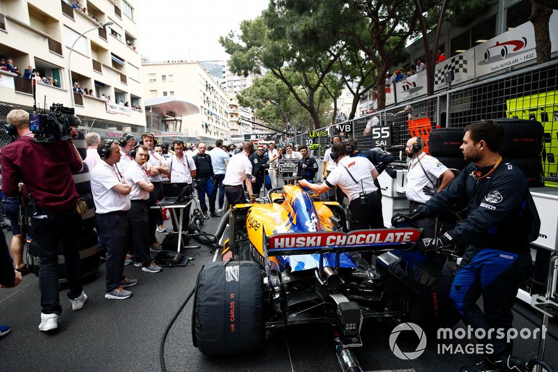 Carlos Sainz Jr., McLaren MCL34
