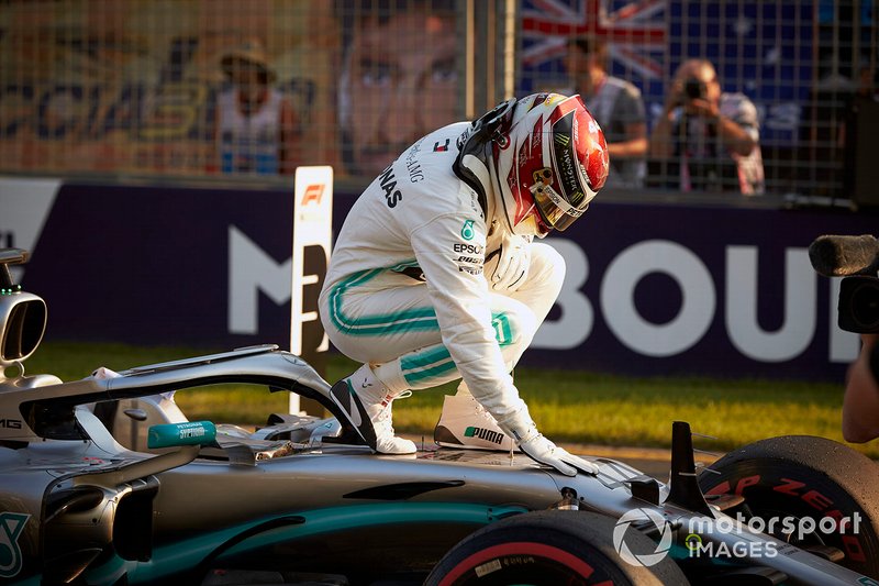 Lewis Hamilton, Mercedes AMG F1, celebrates pole after Qualifying