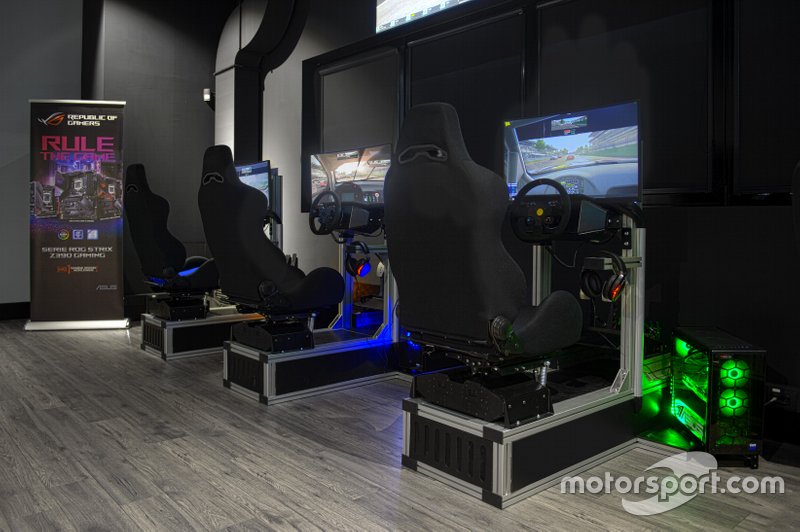 Wave Simulator Center