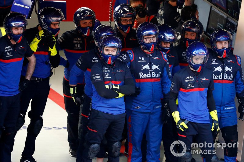 Mecánicos de Scuderia Toro Rosso
