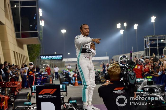 Lewis Hamilton, Mercedes AMG F1, ganador en Parc Ferme