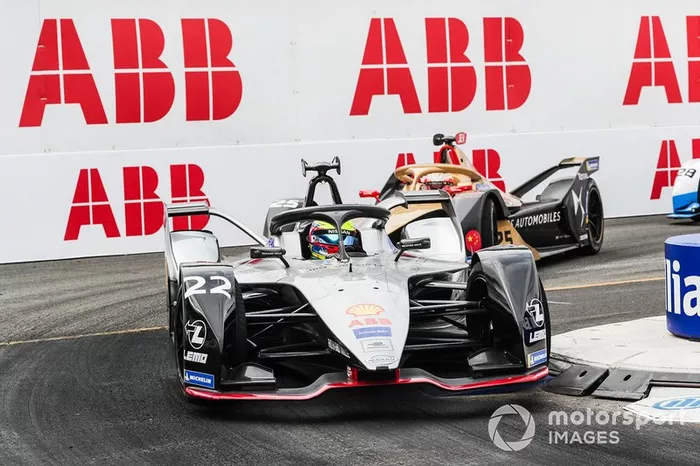 Oliver Rowland, Nissan e.Dams, Nissan IMO1, Jean-Eric Vergne, DS TECHEETAH, DS E-Tense FE19 