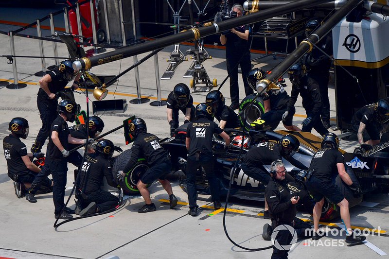 Kevin Magnussen, Haas F1 Team VF-19, in the pits during practice