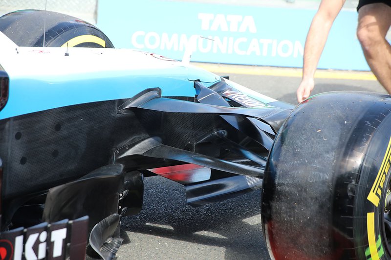Williams FW42 front suspension detail