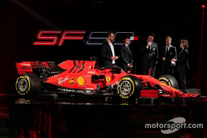 Charles Leclerc, Ferrari, Sebastian Vettel, Ferrari, Mattia Binotto, Team Principal, Ferrari