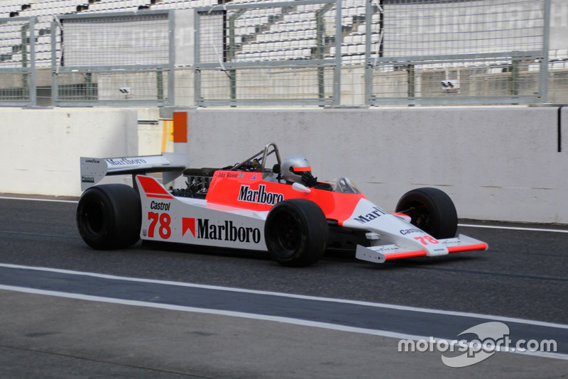 McLaren M29