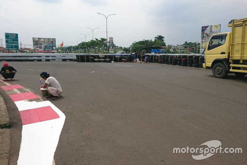 Pengecatan curb, BSD City Street Circuit