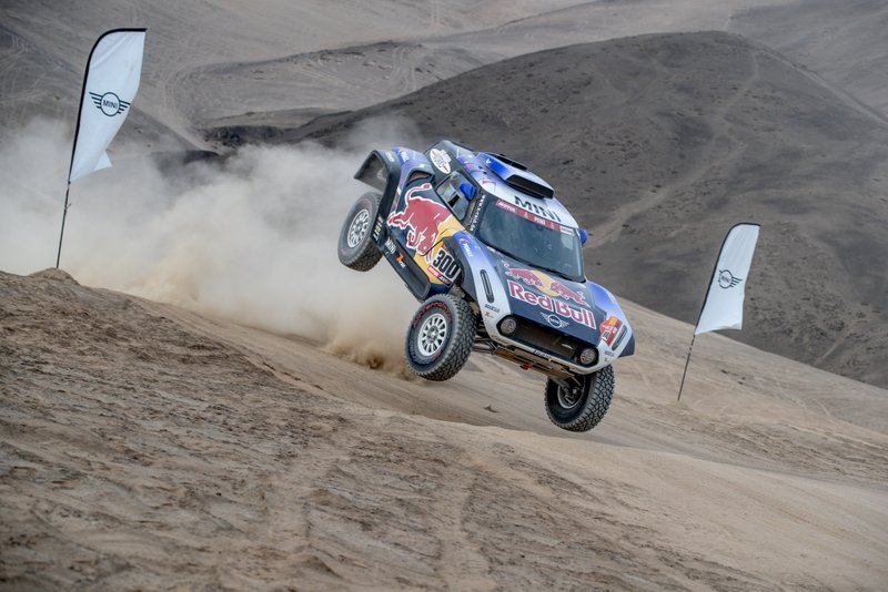 №300 X-Raid Mini JCW Team: Карлос Сайнс, Лукас Круз