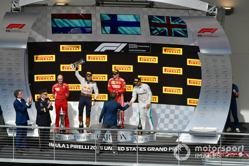 Podyum: Carlo Santi, Ferrari Yarış Mühendisi, 2.Max Verstappen, Red Bull Racing, Yarış galibi Kimi Raikkonen, Ferrari, 3. Lewis Hamilton, Mercedes AMG F1