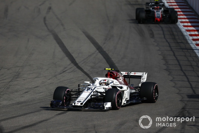 Leclerc celebrates Class B win