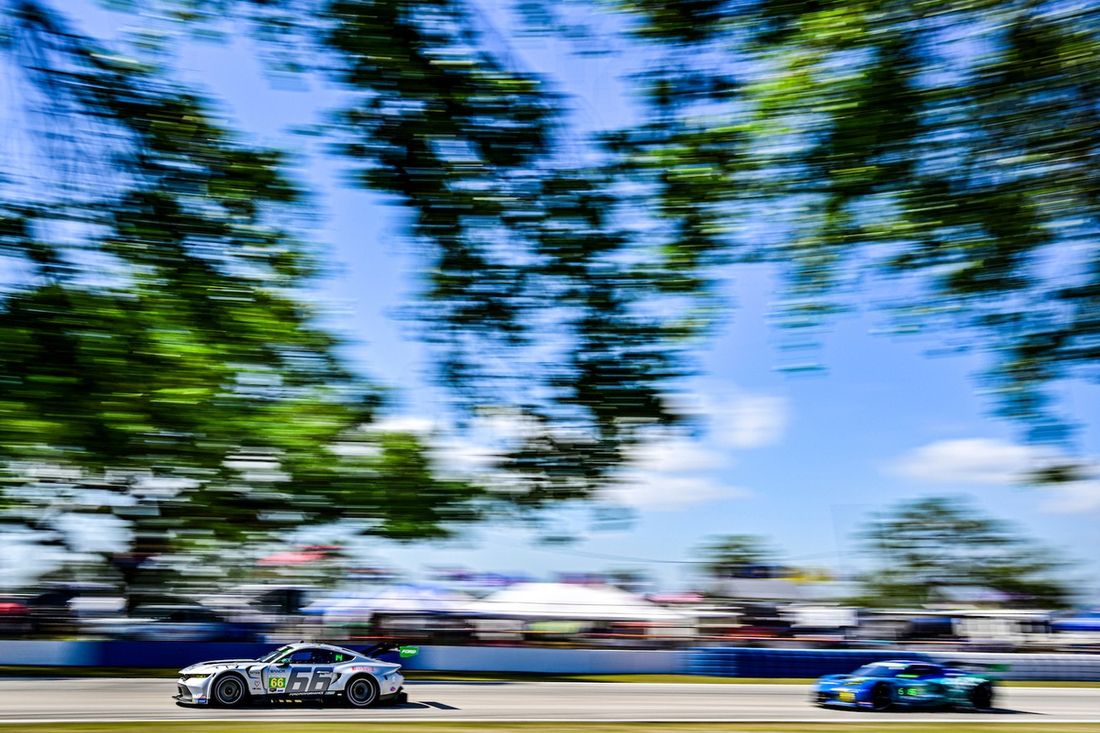 #66 Gradient Racing Ford Mustang GT3: Joey Hand, Till Bechtolsheimer, Tatiana Calderon