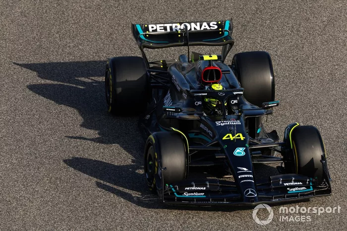Lewis Hamilton, Mercedes F1 W14