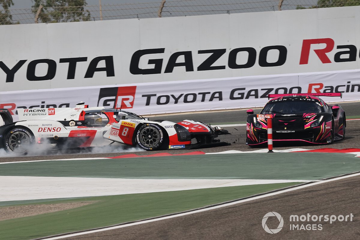 Авария Toyota GR010 - Hybrid №8 команды Toyota Gazoo Racing: Себастьен Буэми