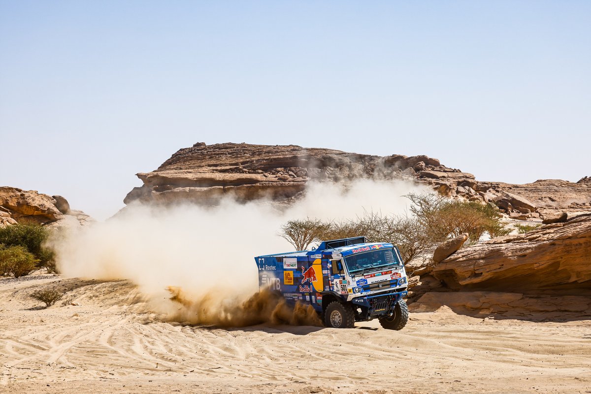 #501 Kamaz Master: Anton Shibalov, Dmitrii Nikitin, Ivan Tatarinov