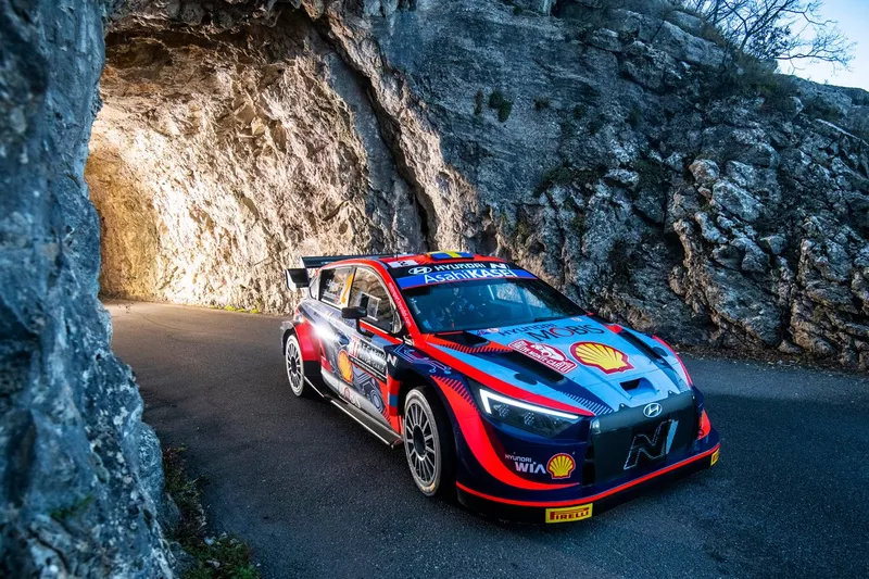 Oliver Solberg, Elliott Edmondson, Hyundai World Rally Team Hyundai i20 N Rally1