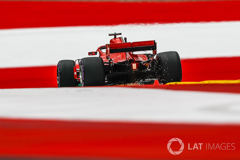 Sebastian Vettel, Ferrari SF71H sparks