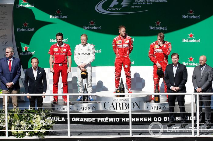 Podio: Ganador de la carrera Sebastian Vettel, Ferrari, segundo lugar Valtteri Bottas, Mercedes AMG F1, tercer lugar Kimi Raikkonen, Ferrari