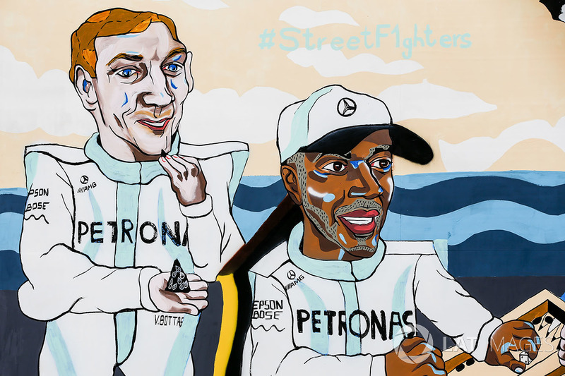 Obra que representa a Valtteri Bottas, Mercedes AMG F1 y Lewis Hamilton, Mercedes AMG F1