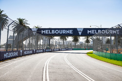 Detalles del circuito durante la caminata de pista del equipo
