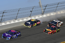 Darrell Wallace Jr., Richard Petty Motorsports, Click n' Close Chevrolet Camaro, William Byron, Hend