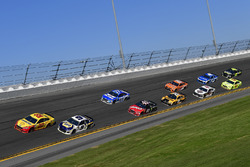 Joey Logano, Team Penske Ford Fusion, Chase Elliott, Hendrick Motorsports Chevrolet Camaro, Ricky Stenhouse Jr., Roush Fenway Racing Ford Fusion, Kurt Busch, Stewart-Haas Racing Ford Fusion