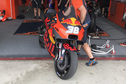Bradley Smith, avec la KTM munie de son nouveau carénage
