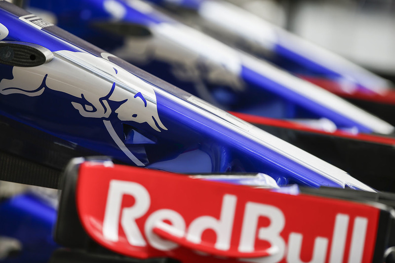 Alerón delantero del Scuderia Toro Rosso