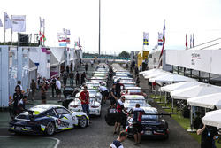 Atmosphere in the paddock