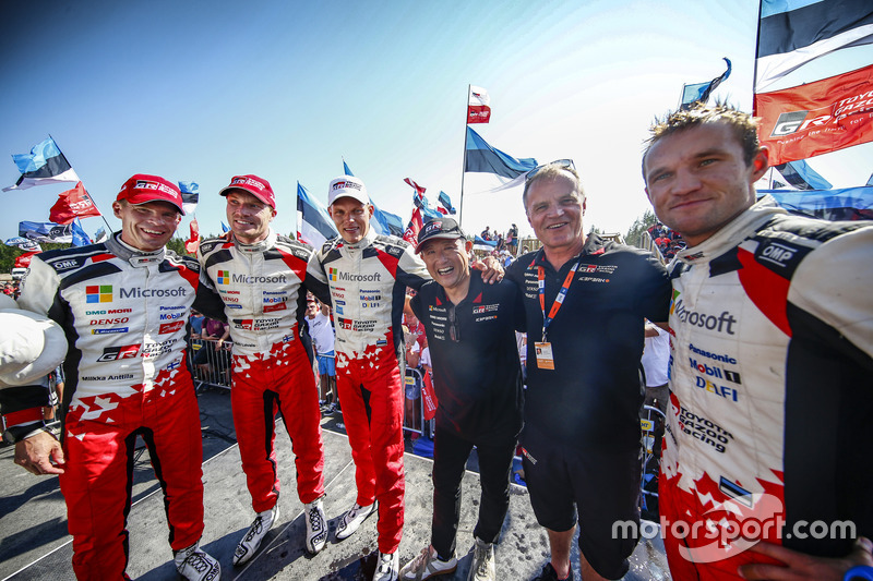 Podio: i vincitori Ott Tanak, Martin Järveoja, Toyota Yaris WRC, Toyota Gazoo Racing, al terzo posto Jari-Matti Latvala, Miikka Anttila, Toyota Yaris WRC, Toyota Gazoo Racing