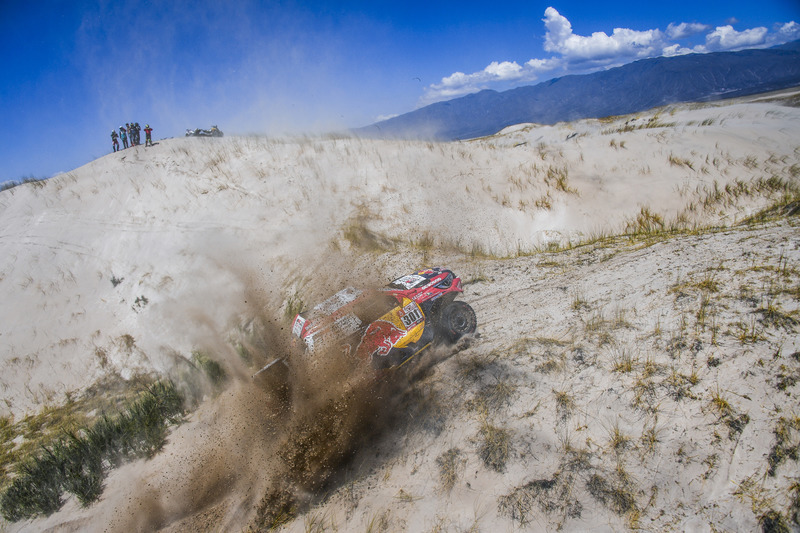 #301 Toyota Gazoo Racing Toyota Hilux: Nasser Al-Attiyah, Mathieu Baumel