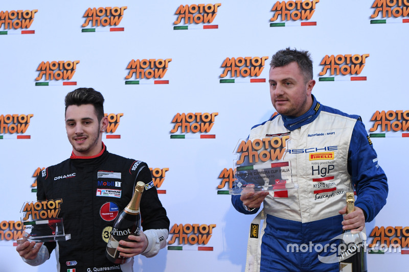 Gianmarco Quaresmini e Gianluca Carboni sul podio con il trofeo