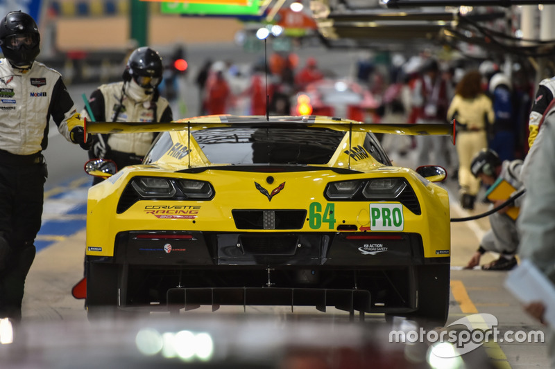 #64 Corvette Racing Chevrolet Corvette C7.R: Оливер Гэвин, Марсель Фесслер, Томми Милнер