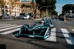 Nelson Piquet Jr., Jaguar Racing