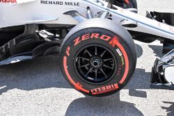 Sauber C37 axle detail