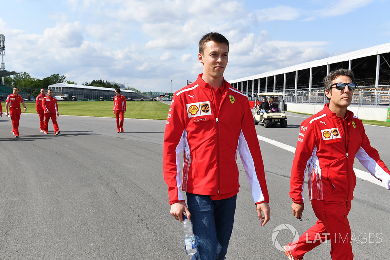 Daniil Kvyat, Ferrari walks the track