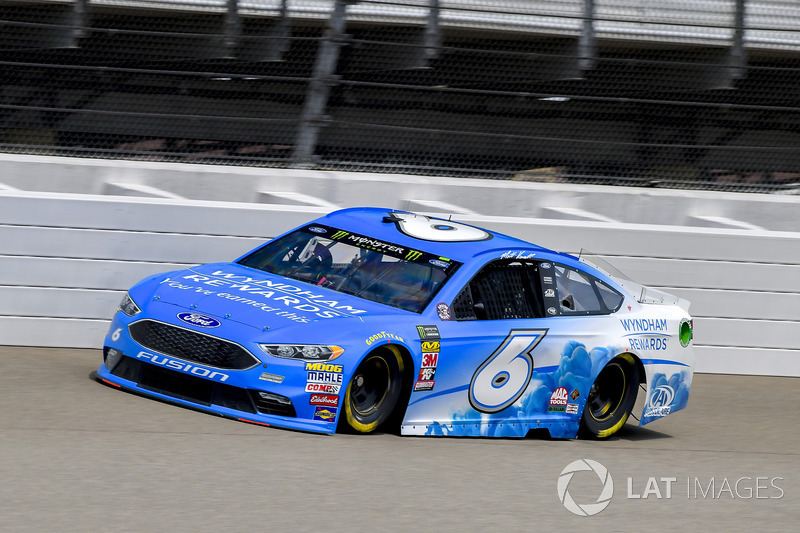 19. Matt Kenseth, Roush Fenway Racing, Ford Fusion Wyndham Rewards