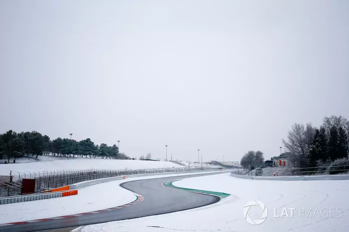 Snow covered circiut