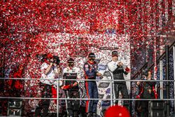 Podium: Race winner Gabriele Tarquini, BRC Racing Team Hyundai i30 N TCR, second place Yvan Muller, YMR Hyundai i30 N TCR, third place Thed Björk, YMR Hyundai i30 N TCR
